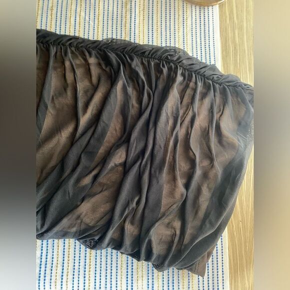 black dress with nude lining and closure on the back, new dress with tags - Picture 11 of 15